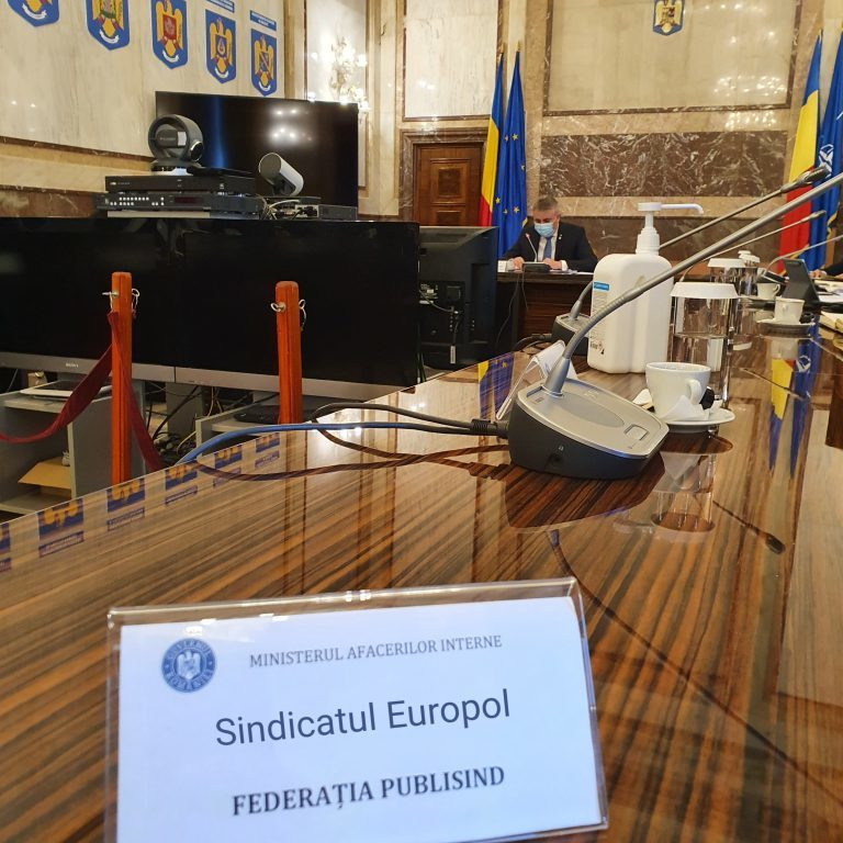 Sindicatul Europol a anunţat că Lucian Bode a propus acordarea a 1.000 de lei brut pe lună pentru personalul MAI implicat în lupta împotriva Covid-19