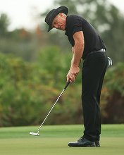 Jucătorul australian de golf Greg Norman a fost externat. El va sta în izolare în aşteptarea rezultatului testului Covid-19