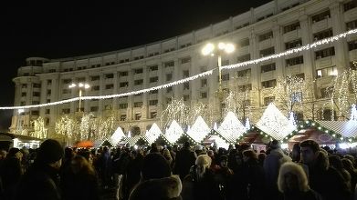 Nicuşor Dan anunţă că luni seară va fi aprins iluminatul festiv în Capitală: Nu am vrut să interfereze cu campania electorală, să fie consemnat ca un gest electoral