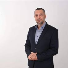 Adrian Wiener (USR): Nu este vorba de formarea unui Guvern „în jurul PNL”, ci „alături” de PNL şi UDMR/ Nu intrăm în coaliţie pentru a sprijini o guvernare PNL, ci pentru a oferi românilor o coaliţie de guvernare responsabilă