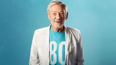 Sir Ian McKellen, „euforic” după ce a fost vaccinat împotriva Covid-19