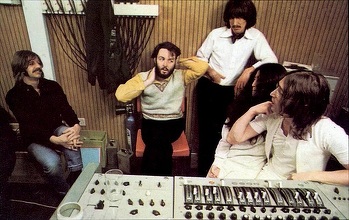 „Get Back”: Regizorul Peter Jackson a dezvăluit primele imagini din documentarul său despre The Beatles – VIDEO