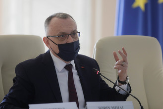 Sorin Cîmpeanu, avizat favorabil: Acest mandat de ministru se va juca cu mandatul pe masă