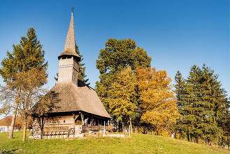 Ruta Cultural Turistică „Porţile Transilvaniei”, recunoscută oficial de Ministerul Economiei. Itinerariului promovează în comun Braşov, Sibiu şi Bistriţa