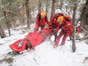 ”Zi de foc” sâmbătă pentru salvamontişti, care au avut peste o sută de intervenţii/ Numărul accidentelor, considerat ”îngrijorător”