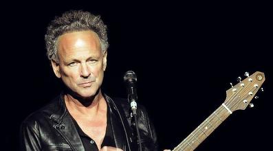 Lindsey Buckingham, fost chitarist şi solist Fleetwood Mac, şi-a vândut întreg catalogul muzical companiei Hipgnosis Songs