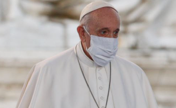 Papa Francisc, vaccinat la Vatican, în prima zi a campaniei de vaccinare în acest microstat cu 5.000 de locuitori şi angajaţi