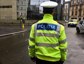 Poliţiştii rutieri au aplicat 23 de amenzi în Capitală, în ultimele două zile, în valoare de peste 10.000 lei şi au reţinut 26 de permise de conducere