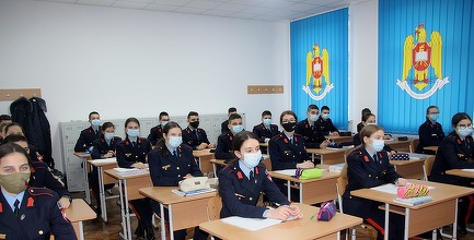 Prahova: 11 elevi ai Colegiului Militar Breaza, testaţi pozitiv la SARS-CoV-2 la revenirea la şcoală. Pentru alţi patru elevi rezultatele sunt incerte