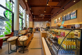 Starbucks deschide o nouă cafenea în Braşov – FOTO