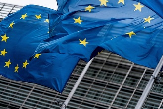 Document: Băncile mari din Uniunea Europeană trebuie să justifice de ce nu ar trebui să îşi transfere operaţiunile de cliring din Londra în UE