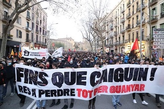 Spania – Noi confruntări violente la Barcelona între manifestanţii susţinători ai rapperului arestat Pablo Hasel şi poliţie – VIDEO