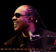 Stevie Wonder a anunţat că se mută în Ghana din cauza agitaţiei politice din Statele Unite