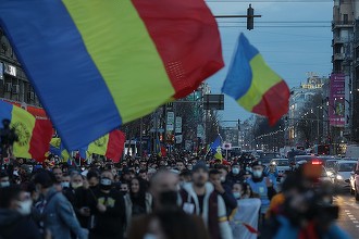 Jandarmeria Română: 650 de sancţiuni contravenţionale, în valoare de peste 400.000 de lei, după protestele desfăşurate în 70 de localităţi/ La Galaţi, şase jandarmi au fost răniţi după ce au fost loviţi cu pietre, sticle şi petarde