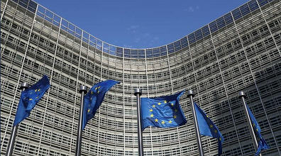 Comisia Europeană analizează aprobarea de urgenţă a vaccinurilor pentru Covid-19, ca alternativă mai rapidă la autorizarea condiţionată utilizată până în prezent