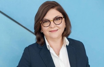 Adina Vălean, despre adeverinţa electronică de liberă circulaţie: Nu va fi o condiţie esenţială pentru călătorie / Vrem să fie gata începând cu 1 iunie