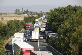 Transportatorii cer Finanţelor sã clarifice faptul că diurna plătită de firmele de transport rutier internaţional şoferilor nu se încadrează în venituri de tip salarial