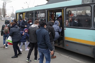 Mijloacele de transport ale STB SA vor circula după un program special de Paşte/ Linia de tramvai 41 va funcţiona în noaptea de Înviere/ Program special şi la metrou