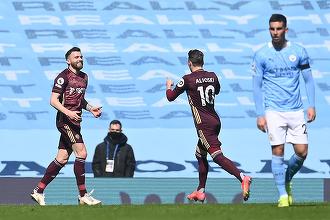 Premier League: Liderul Manchester City, învins acasă de Leeds, scor 2-1. Oaspeţii au jucat o repriză în inferioritate numerică