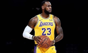 LeBron James şi-a mărit cota de acţiuni deţinute la FC Liverpool