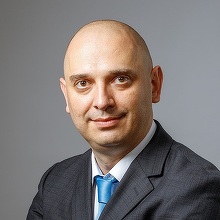 Radu Mihaiu: Premierul a depăşit toate limitele de încredere stabilite în coaliţie de la bun început / Azi, coaliţia de guvernare şi-a dat autogol / E nevoie de un premier matur