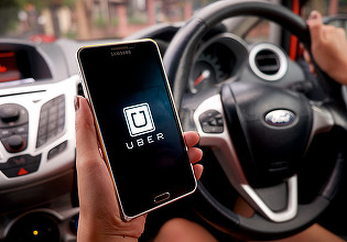 Scădere semnificativă a acţiunilor Lyft, Uber şi DoorDash, după ce secretarul pentru Muncă al SUA a spus că lucrătorii lor ar trebui încadraţi ca angajaţi