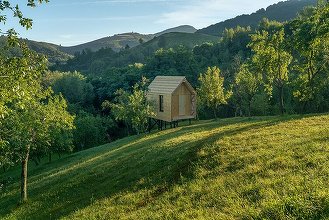 Experienţe care stimulează simţurile, locuri sălbatice şi pline de tradiţii, între destinaţiile din ţară de explorat vara aceasta