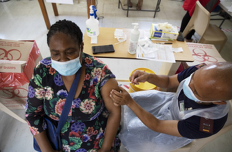 Africa de Sud îşi lansează campania de vaccinare împotriva covid-19