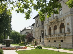 Expoziţia „Alianţa Inimilor”, deschisă la Muzeul Naţional Cotroceni, marchează
100 de ani de la Convenţia româno-polonă