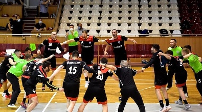 Dinamo Bucureşti – CSM Bacău şi Steaua – HCDS Constanţa, în semifinalele Cupei României la handbal