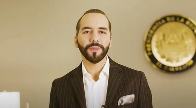 Peşedintele salvadorian Nayib Bukele vrea să asigure bitcoin un curs legal, pentru a scoate ţara de sub tutela dolarului american şi pentru ca o parte din banii trimişi de salvadorieni din străinătate, reprezentând 22% din PIB, să nu anjungă în buzunarul unor intermediari