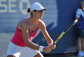 Monica Niculescu, în optimile de finală ale French Open, la dublu
