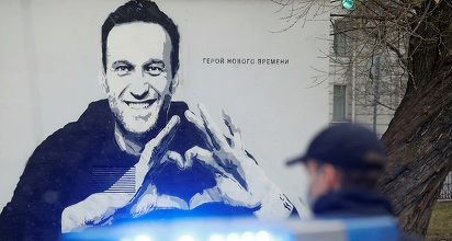 Putin promulgă legea care-i exclude pe opozanţi din alegeri; Navalnîi împlineşte 45 de ani în detenţie; ”Sper să pot spune azi că succesul meu al anului este faptul că mă pot ţine departe de starea de spirit a unei «fiare în cuşcă»”