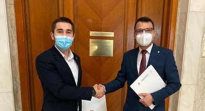 USR PLUS a depus un proiect în Parlament prin care jandarmii vor putea opri în trafic şi controla autovehicule care transportă material lemnos