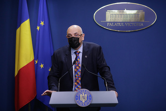 Arafat: Dacă apare un focar trebuie să ne atragă atenţia şi să fie secvenţiat să vedem dacă e tulpină nouă/ Asta este o problemă cu care ne vom confrunta în continuare cât este pandemie pe plan mondial