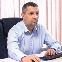 Deputatul USR PLUS Adrian Wiener a depus în Parlament un proiect pentru limitarea interimatelor la conducerea spitalelor