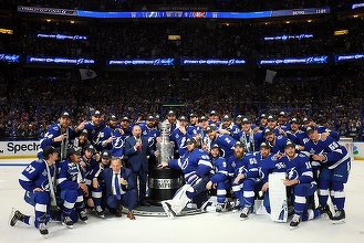 Tampa Bay Lightning a câştigat a doua oară la rând NHL