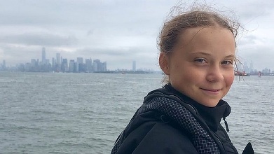 Greta Thunberg s-a vaccinat anti-Covid: „Nu ezitaţi să vă vaccinaţi. Vaccinul salvează vieţi”