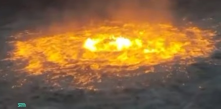 Un cerc de foc a izbucnit în apele Mexicului în urma unei scurgeri de gaz de la o conductă subacvatică a companiei petroliere Pemex – VIDEO