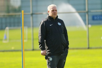 Marius Şumudică: Am avut un penalti la Camora, trebuie să rezolvăm ceva cu VAR. Nu se poate aşa ceva/ Îmi doresc să fac spectacol, să aduc lumea la stadion