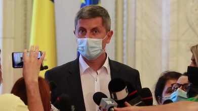 Dan Barna, întrebat despre absenţa lui Florin Cîţu de la întrunirea coaliţiei: Ne dorim să fie prezent la şedinţe. Nu se întâmplă de fiecare dată. E o realitate la care încercăm să ne adaptăm