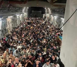 Americanii au evacuat aproximativ 7.000 de persoane din Afganistan din 14 august până acum