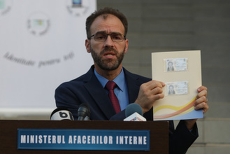 Director din MAI, despre cartea de identitate electronică: Poate suferi modificări şi va fi disponibilă şi pentru grupa de vârstă 0-14 ani, ca document de călătorie – FOTO