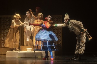 Spectacolul „Dragostea celor trei portocale”, de Carlo Gozzi, pe scena Teatrului de Vară Herăstrău