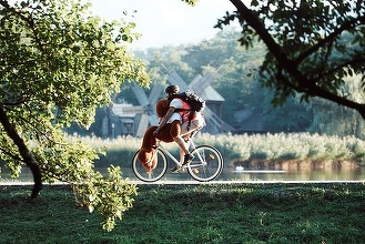 Astra Film Festival – Aproximativ 500 de persoane au venit la proiecţii cu bicicleta, cel mai sustenabil mijloc de deplasare în spaţiul urban