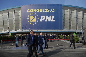 Liderul PNL Vrancea, Ion Ştefan ar îndemna delegaţii care îl susţin pe Ludovic Orban să deschidă perdelele la cabinele de vot, la Congresul partidului – FOTO