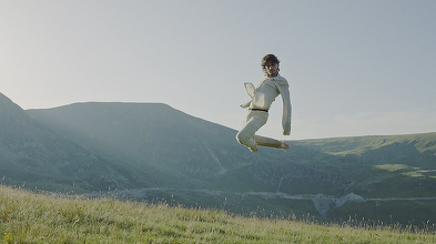 Balerinul Serghei Polunin promovează România printr-un clip filmat pe Transalpina şi într-o pădure de stejari seculari din judeţul Vâlcea – VIDEO