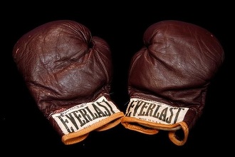 La 59 de ani, Evander Holyfield revine în ring după 10 ani