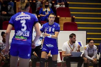 CSM Bucureşti, prima victorie din grupa A a Ligii Campionilor la handbal feminin