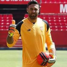 Portarul Sirigu, de la PSG la Napoli